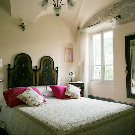 Bb Le Gemme Bed & Breakfast Dolceacqua Exterior photo